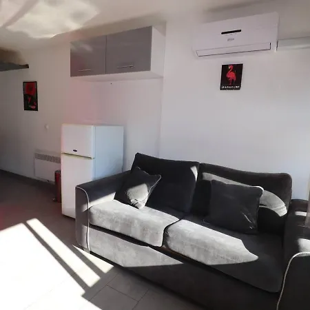 Climatise Proche Avec Terrasse, Park Prive Et Equipements Modernes - Fr-1-307-198 * Le Grau-du-Roi