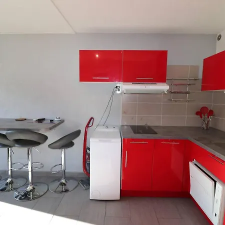 Climatise Proche Avec Terrasse, Park Prive Et Equipements Modernes - Fr-1-307-198 * Le Grau-du-Roi